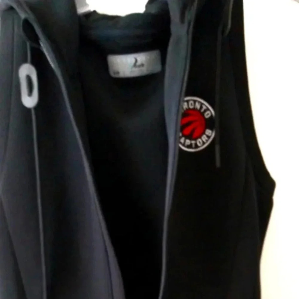 Levelwear Verve Toronto Raptors NBA Full Zip Hooded Vest  w/Pockets Size S